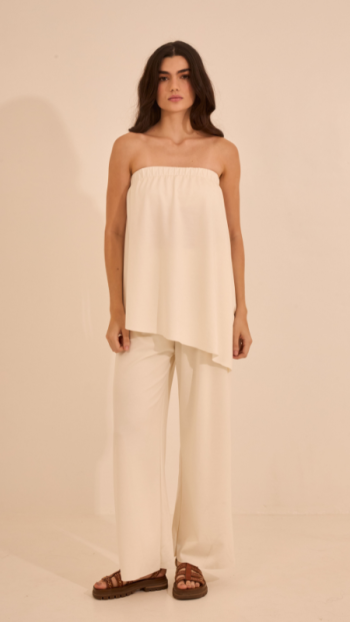 BATA LIVIA OFF RIO BASIC E CALÇA CAMILA OFF RIO BASIC