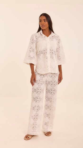 CAMISA ALICIA FLORANZA RENDA BRANCA E CALÇA ALICIA FLORANZA RENDA BRANCA