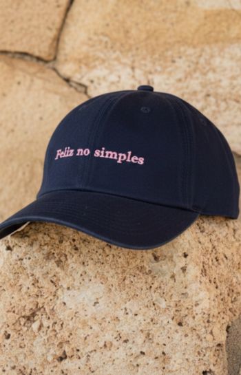 BONÉ FELIZ NO SIMPLES